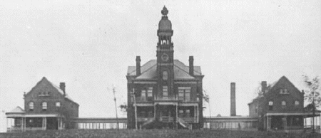 childrenshomewithdormitories.gif (78905 bytes)